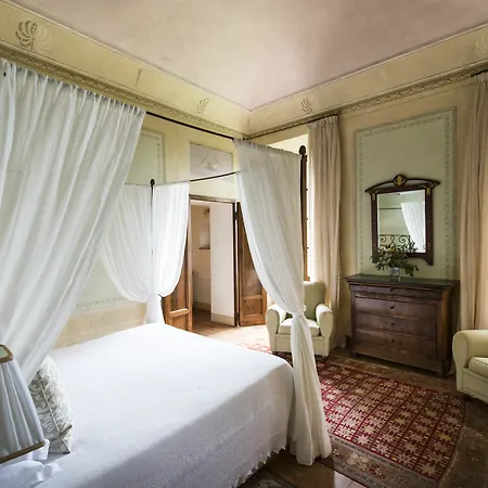 Borgo Pignano Hotel 3*