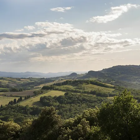 Hotel Borgo Pignano 3*