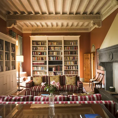 Hotel Borgo Pignano 3*