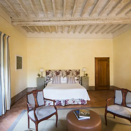 Hotel Borgo Pignano 3*